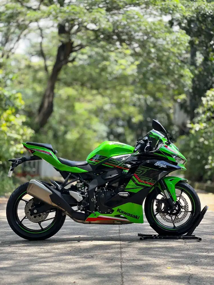 KAWASAKI ZX25RR ABS QS KRT HIJAU 2024 KM 8K PAJAK ON SIAP TOURING