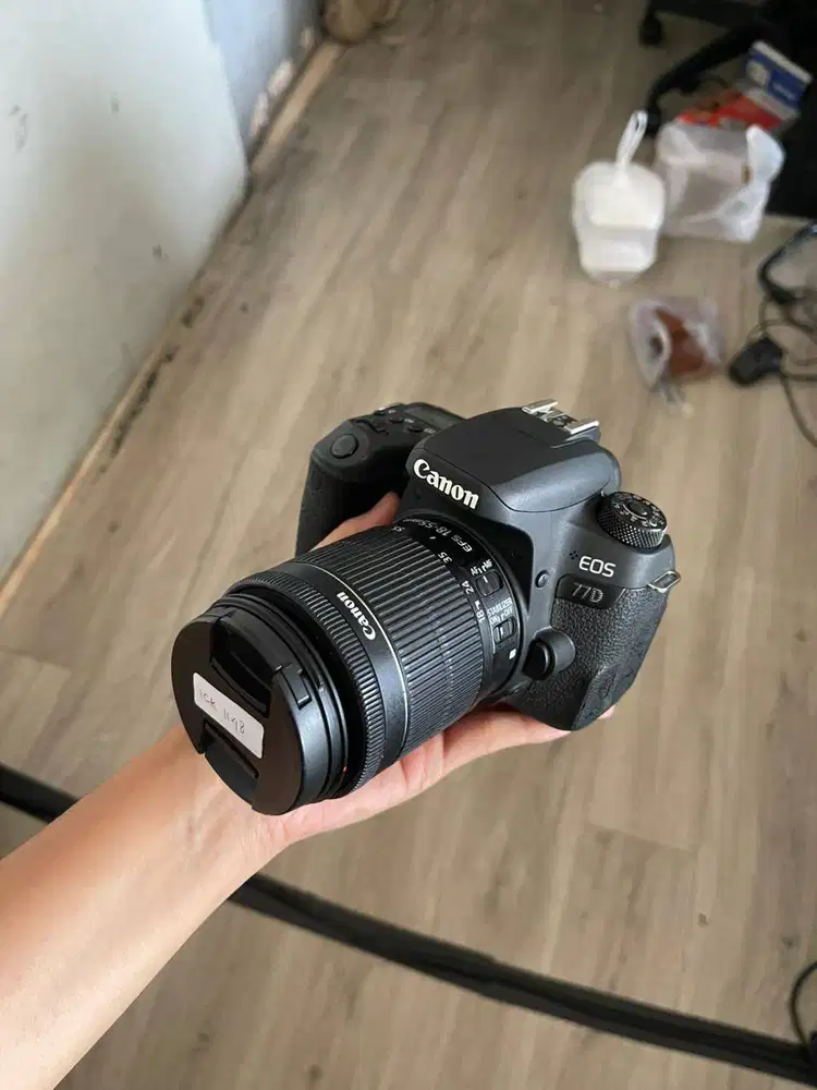 KAMERA CANON 77D + KIT