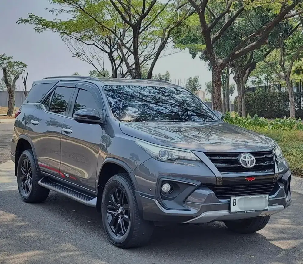 TOYOTA FORTUNER VRZ TRD 2.4 AT 2020 TERAWAT SUPER ISTIMEWA !!