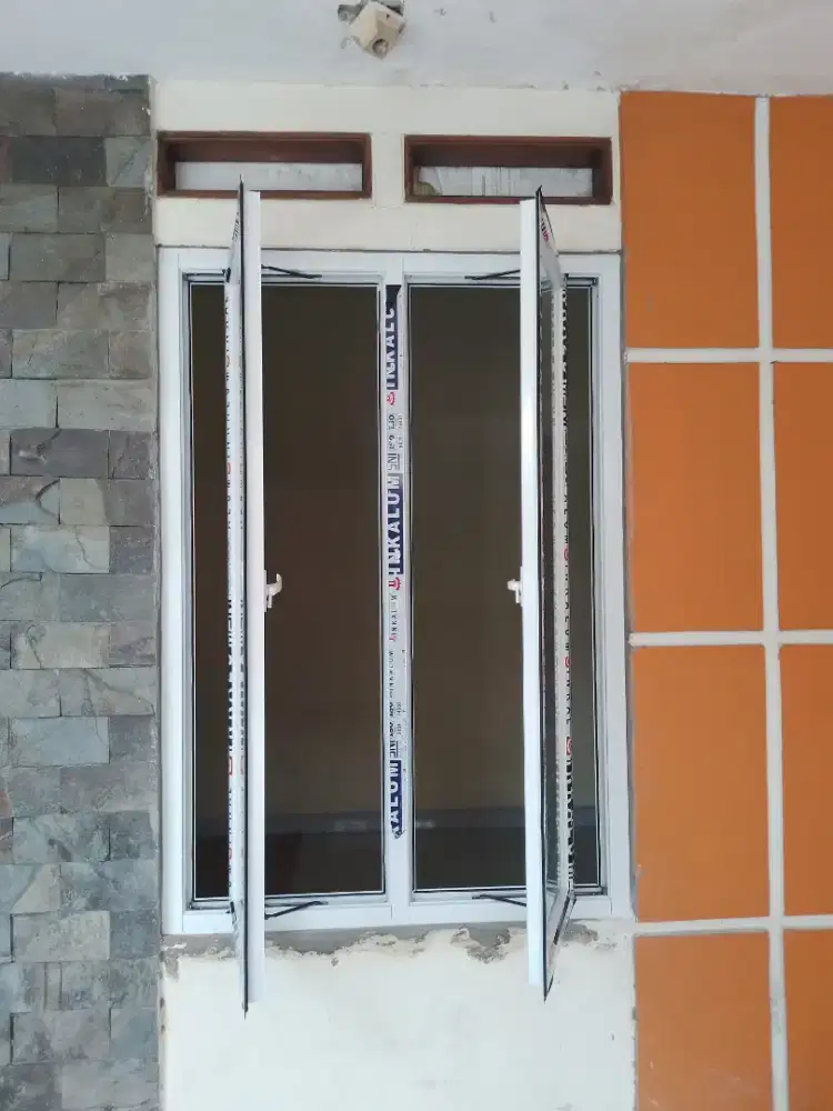 Jendela aluminium