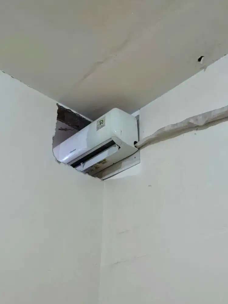 Edisi Pindah Jual AC Merk Hisensa 1/2 PK