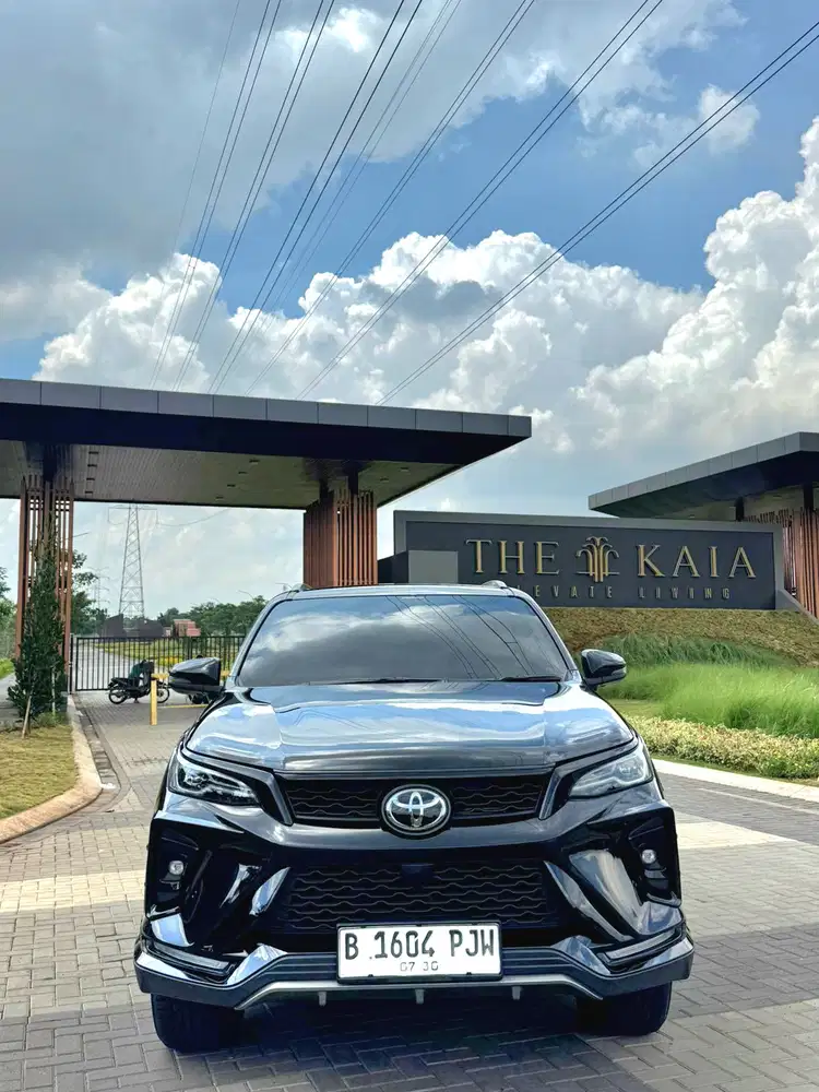 T Fortuner Legender 2.8 TSS 4x2 th 2025 Tipe tertinggi