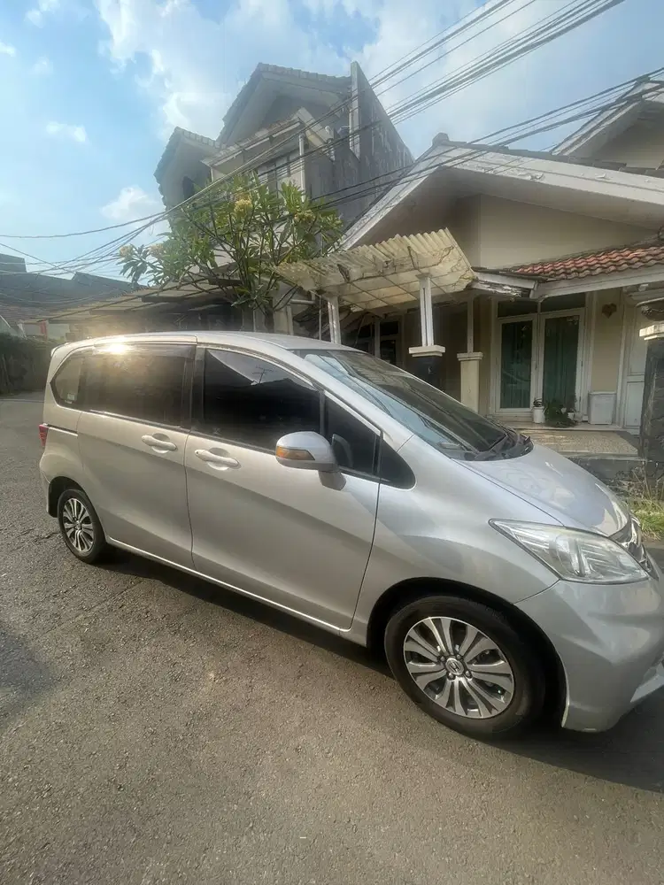 Honda Freed 2013 Bensin