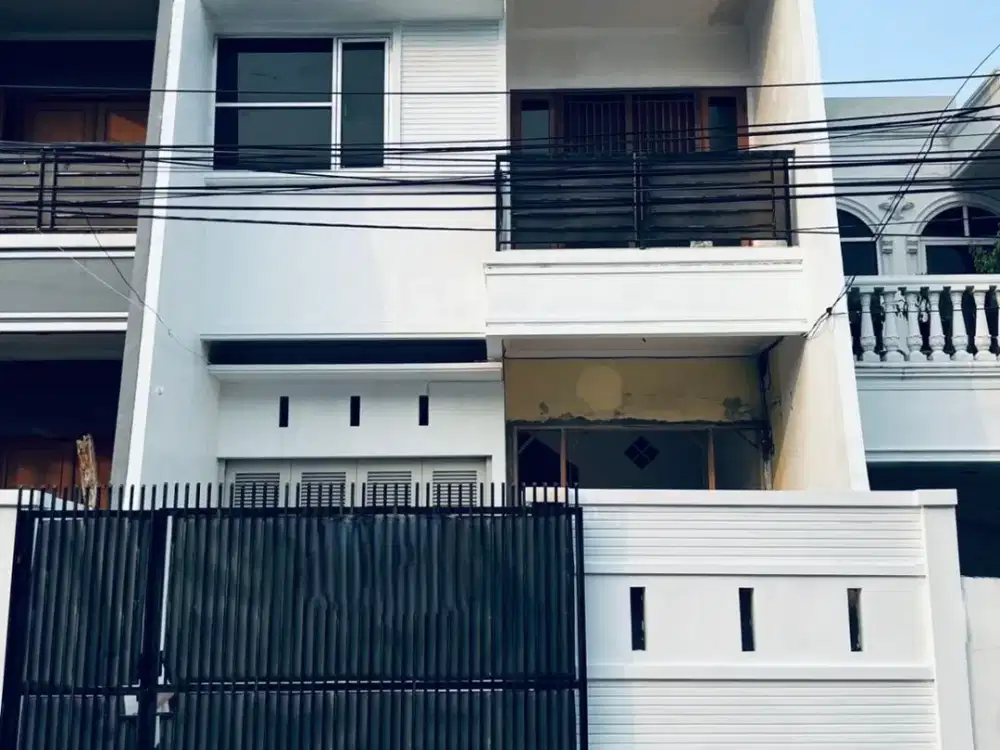ANA DISEWAKAN RUMAH UK 7X16M DI PINGGIR JALAN TOMANG