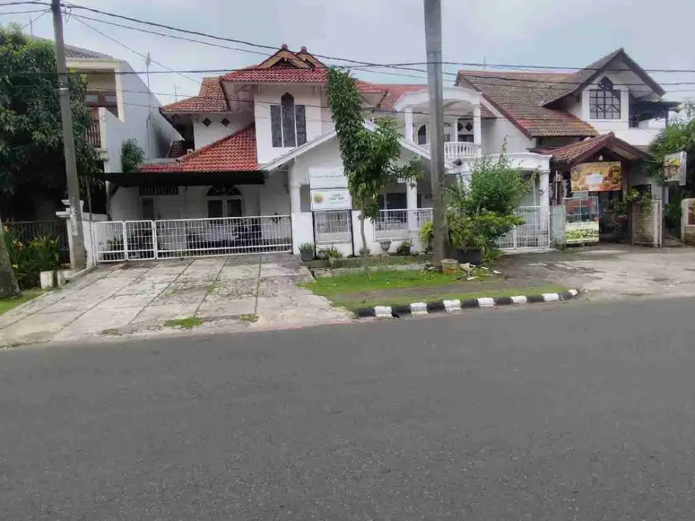 Rumah Mewah Besar Bagus Strategis Kemang Pratama 3