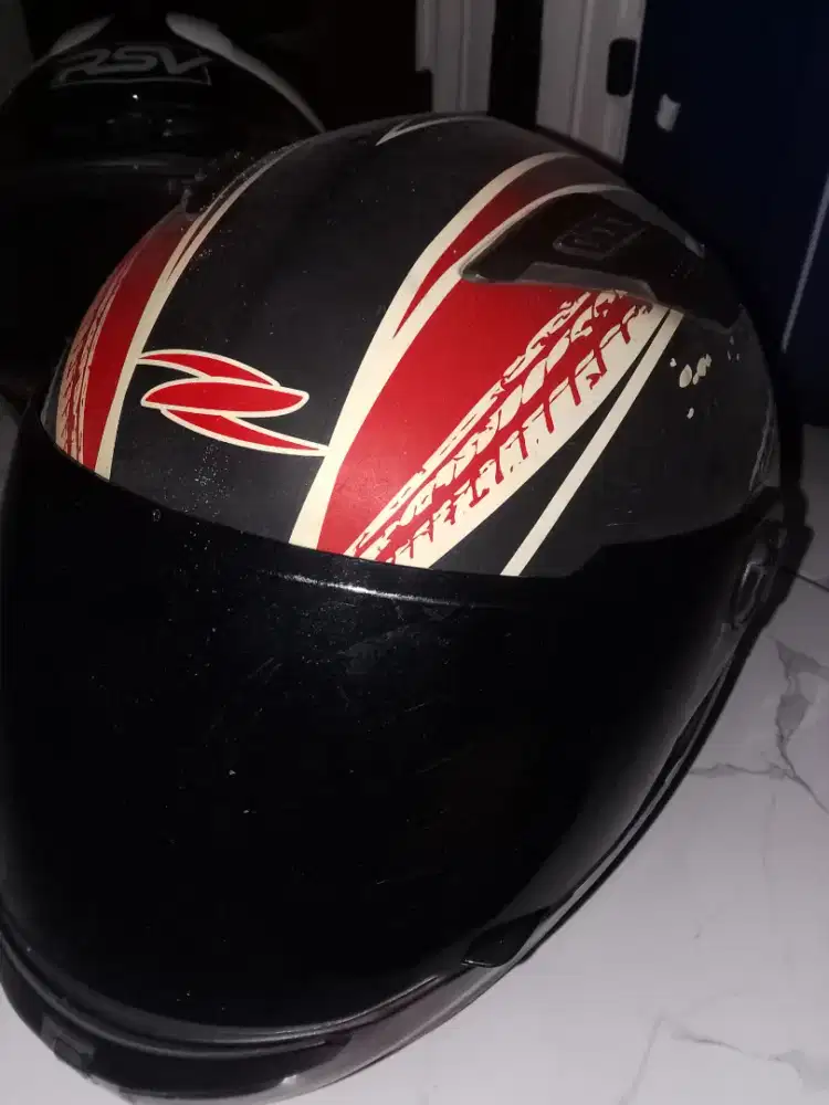 Dijual Helm  bekas