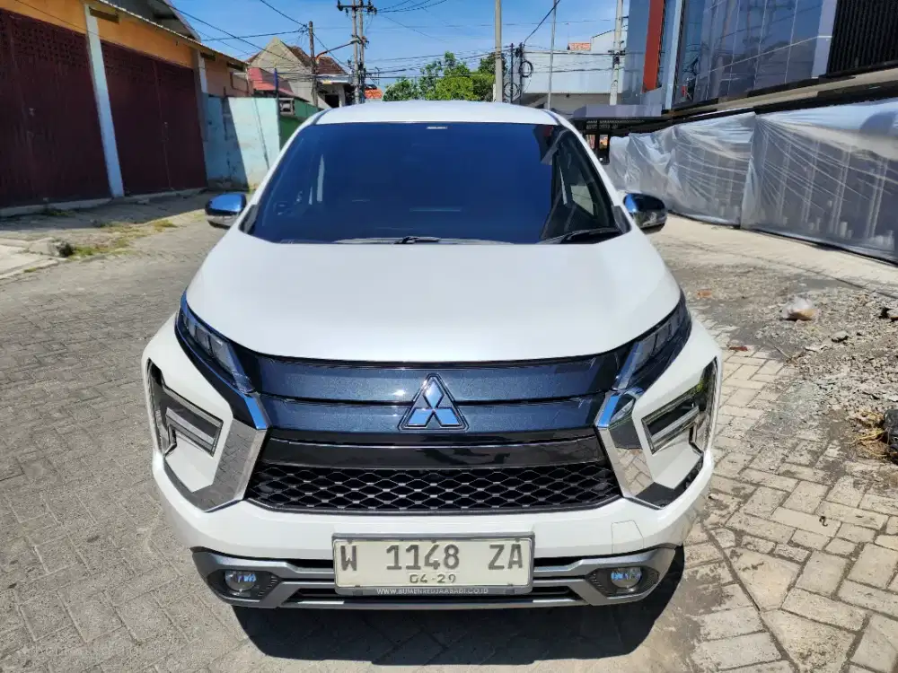 All New Xpander Ultimate 2023 Matic Putih