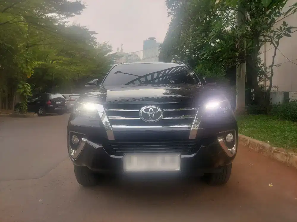 Antik_Low KM/ Toyota Fortuner 2.4 VRZ 2016