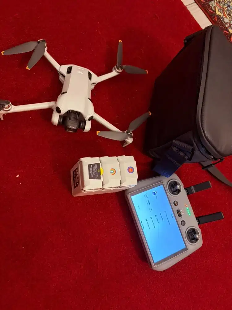 DJI Mini 4 Pro Fly More Combo PLUS
