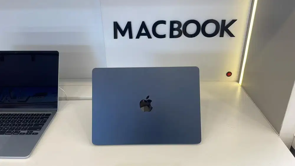 MACBOOK AIR 13inch 16/256GB MIDNIGHT