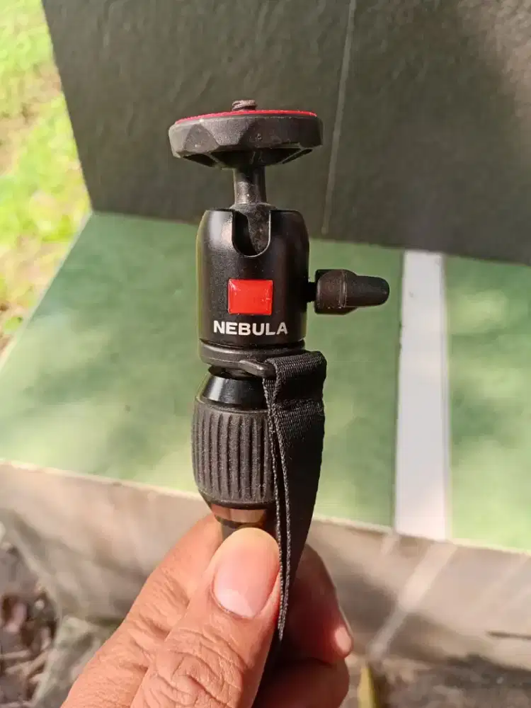 Tripod nebula siap pakai