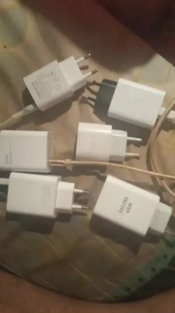 Charger berbagai type