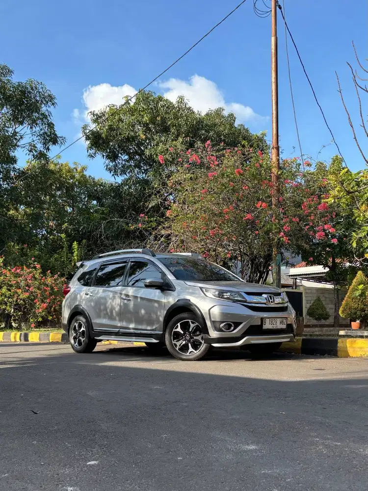 Honda BRV E Prestige AT 2017