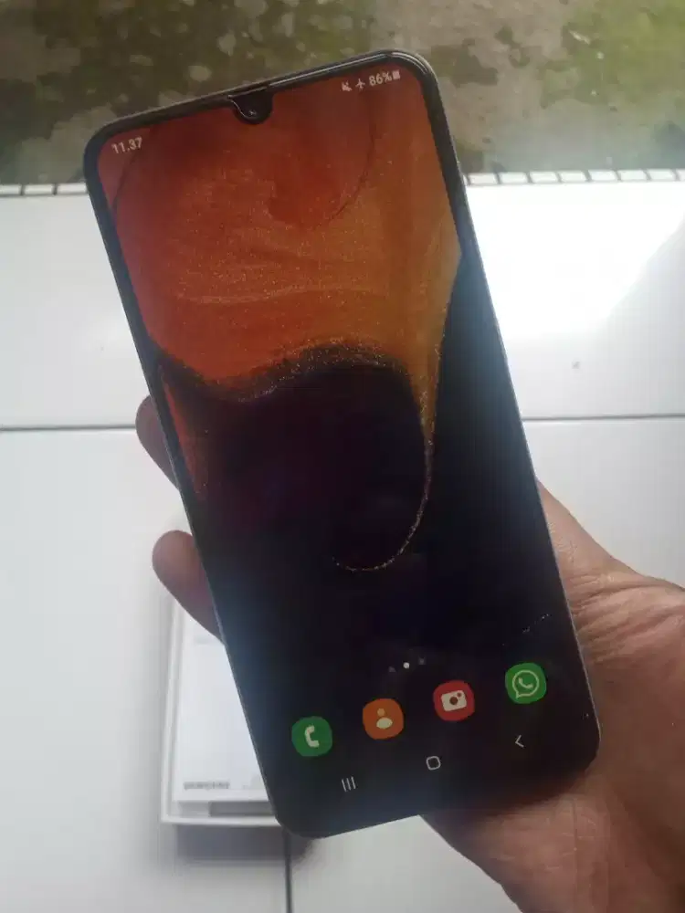 SAMSUNG A50 RAM 4/64 HP DAN KOTAK