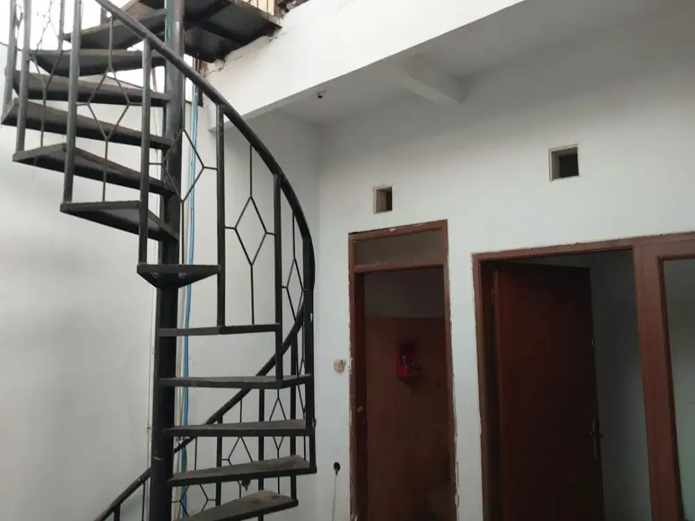 Dijual Rumah TKI 2 (Taman Kopo Indah 2)Bandung Posisi Hook