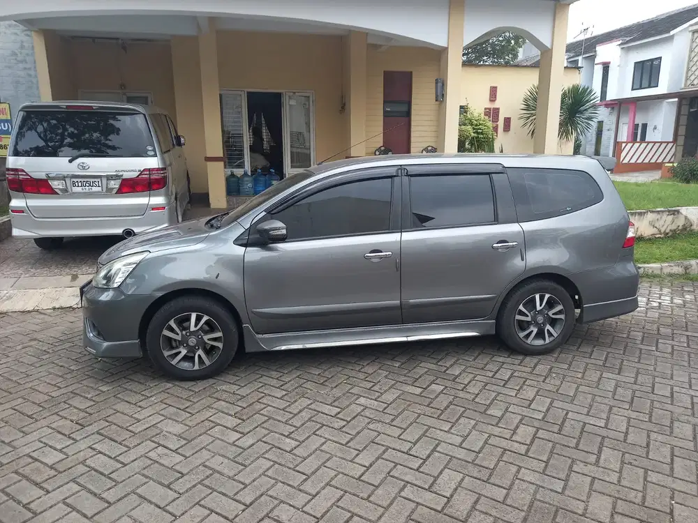 Nissan Grand livina 2019 Bensin