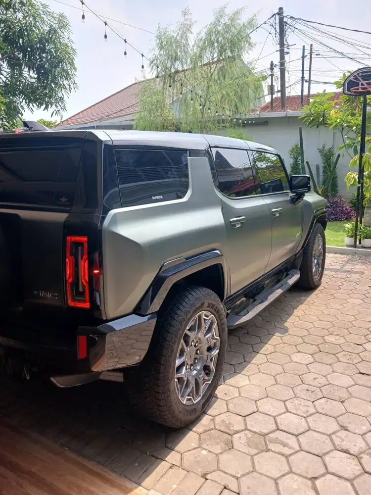 GMC Hummer EV (2024)