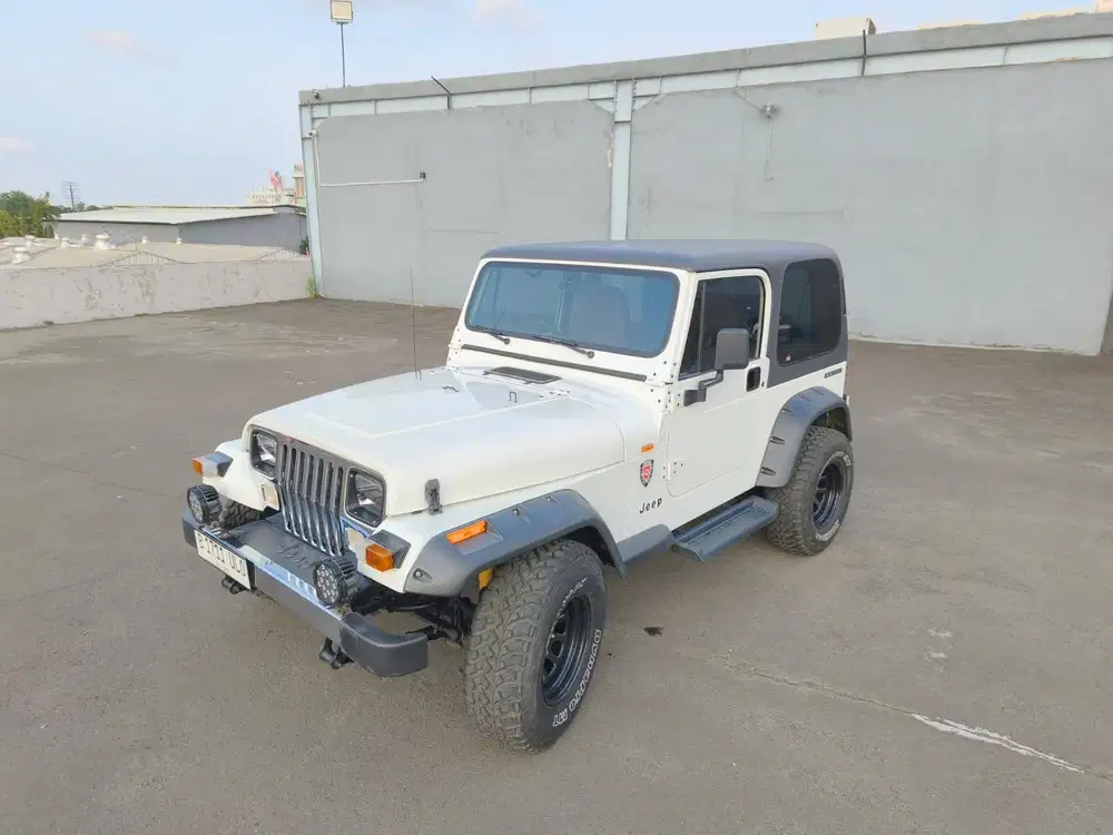 Jeep Wrangler YJ Tahun 1997 Putih White 1996 1998 Wrangler YJ Koleksi