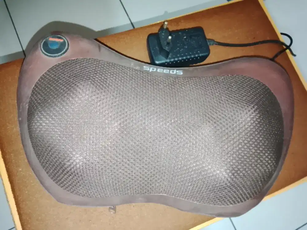 Bantal pijat elektrik merek speeds