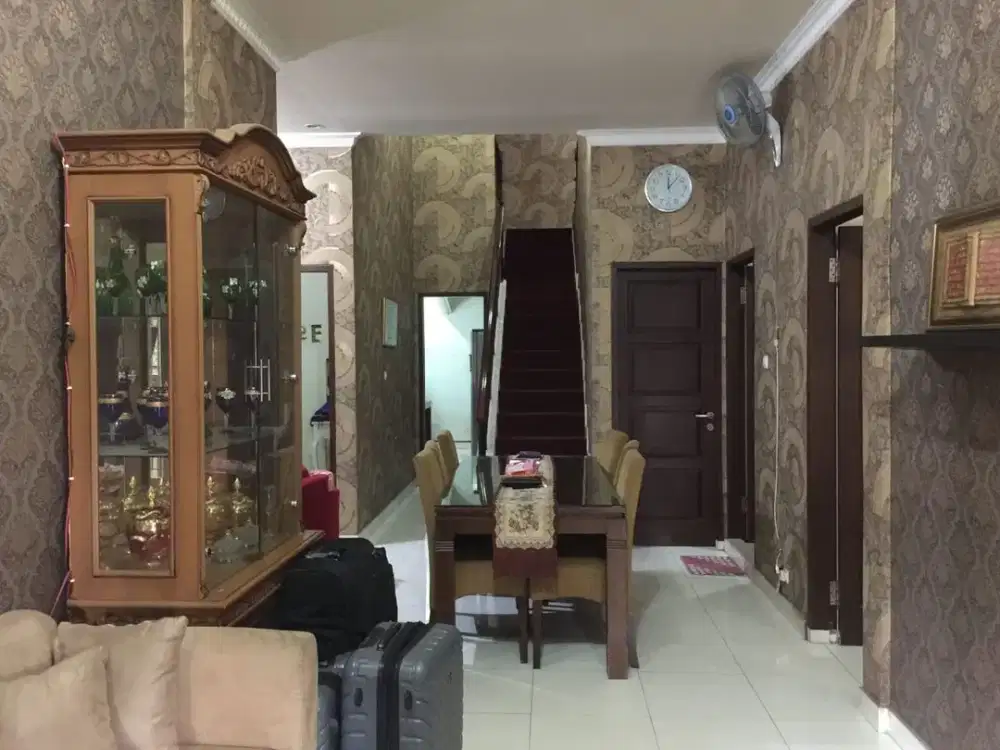 Rumah Siap Huni Fully Furnished Lokasi Premium & Akses Mudah, Podok Kelapa, Duren Sawit, 015