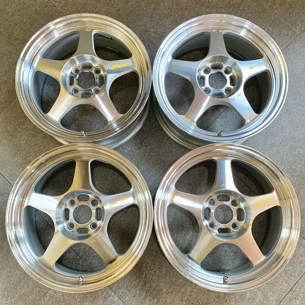 Spoon SW388 Pcd4x100 R16 L7jj Et40