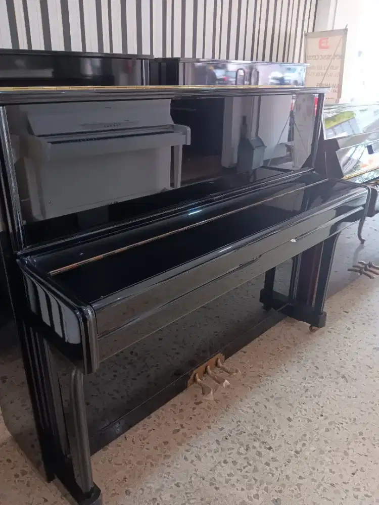 Piano Ritmuller