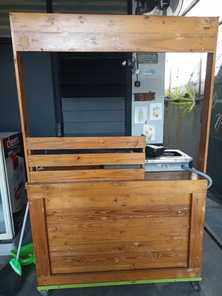 Rombong / Booth Kayu