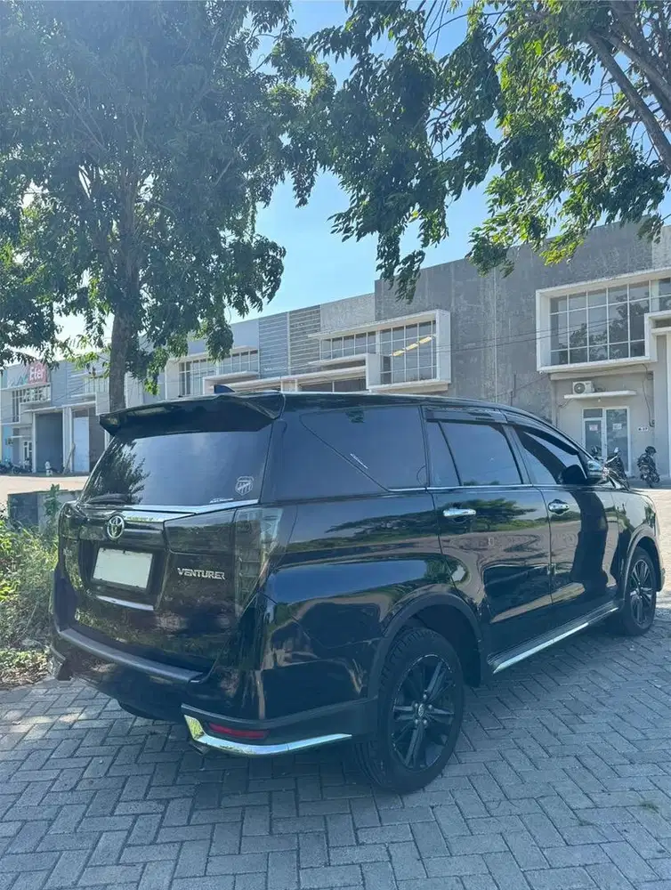 DIJUAL INNOVA VENTURE 2.0 TAHUN 2018