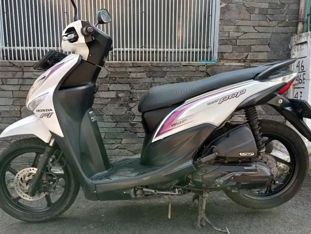 Honda Beat Pop Fi Esp THN 2015 Original Mulus Siap Pakai Saja