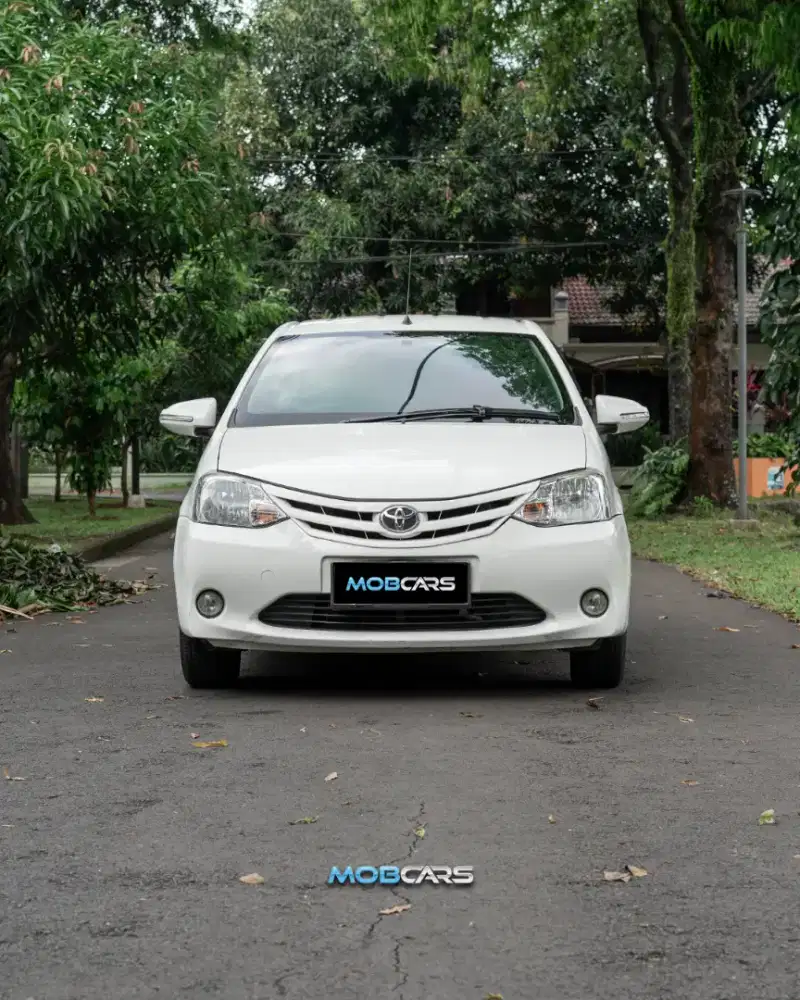 ETIOS VALCO E MT 2013 • LOW KM •