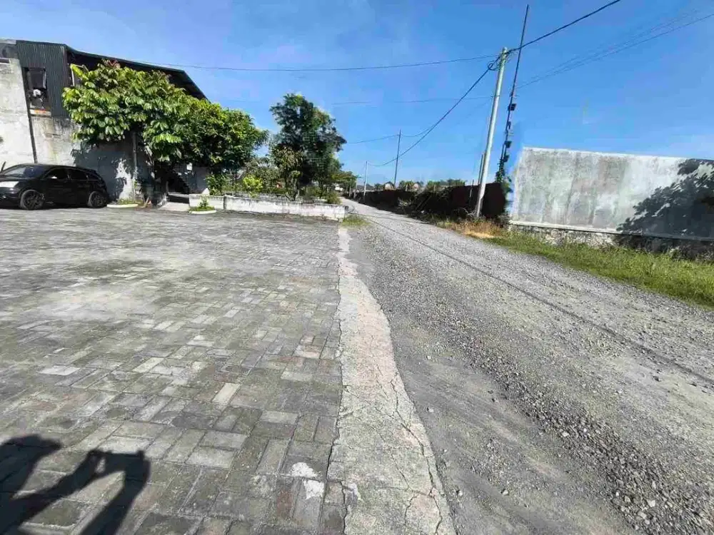 Tanah Bagus Cocok untuk Usaha atau Rumah Hunian di Klodran dekat Pintu Tol