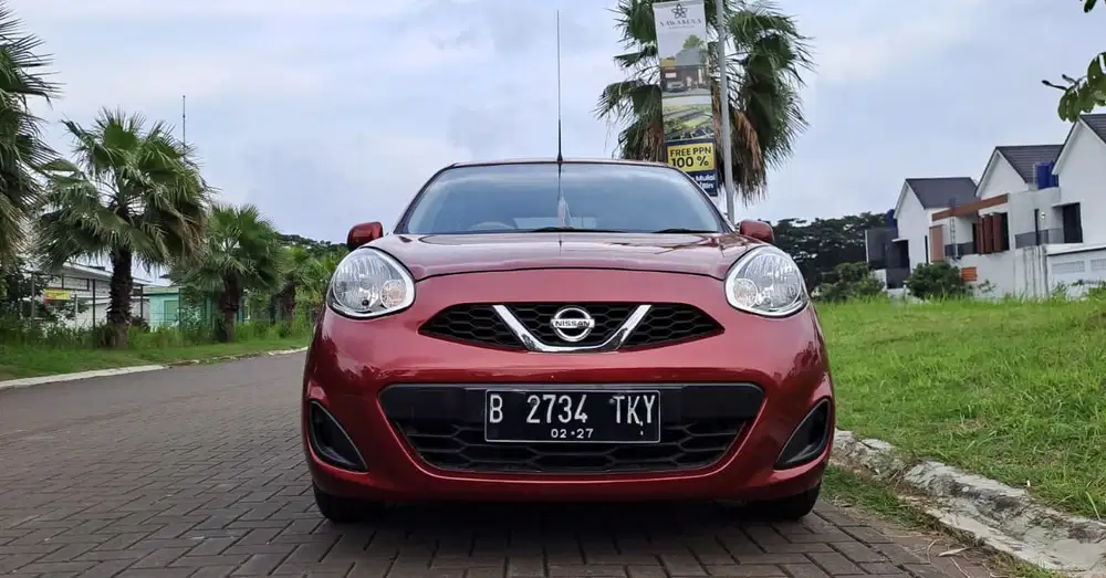 Nissan March 2016 Bensin