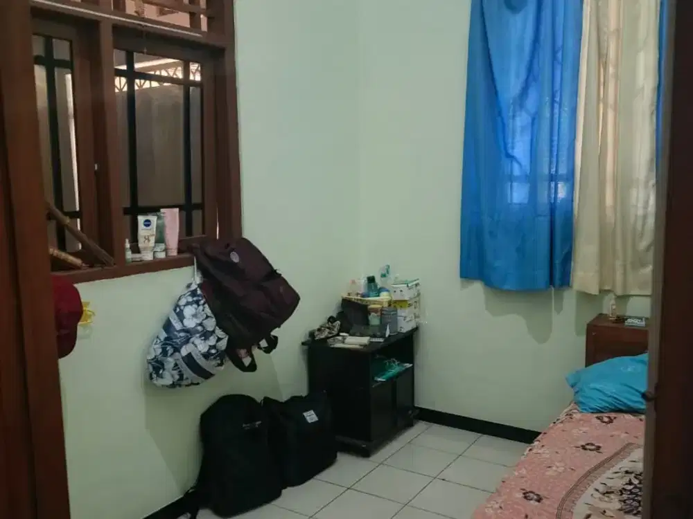 RUMAH FULLY FURNISHED, 8 MENIT DARI KERATON JOGJA