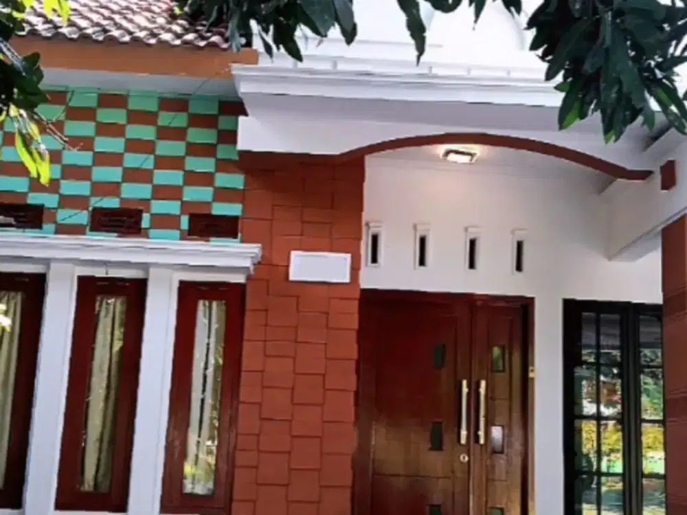Rumah Deltamas Cikarang Cluster Parthenon Luas 136 Rp 1,1 M 3 KT 2 KM SHM