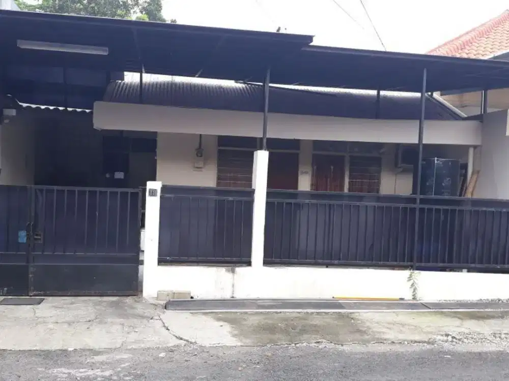 Dijual Rumah Darmo Baru Timur Minimalis Strategis Siap Huni