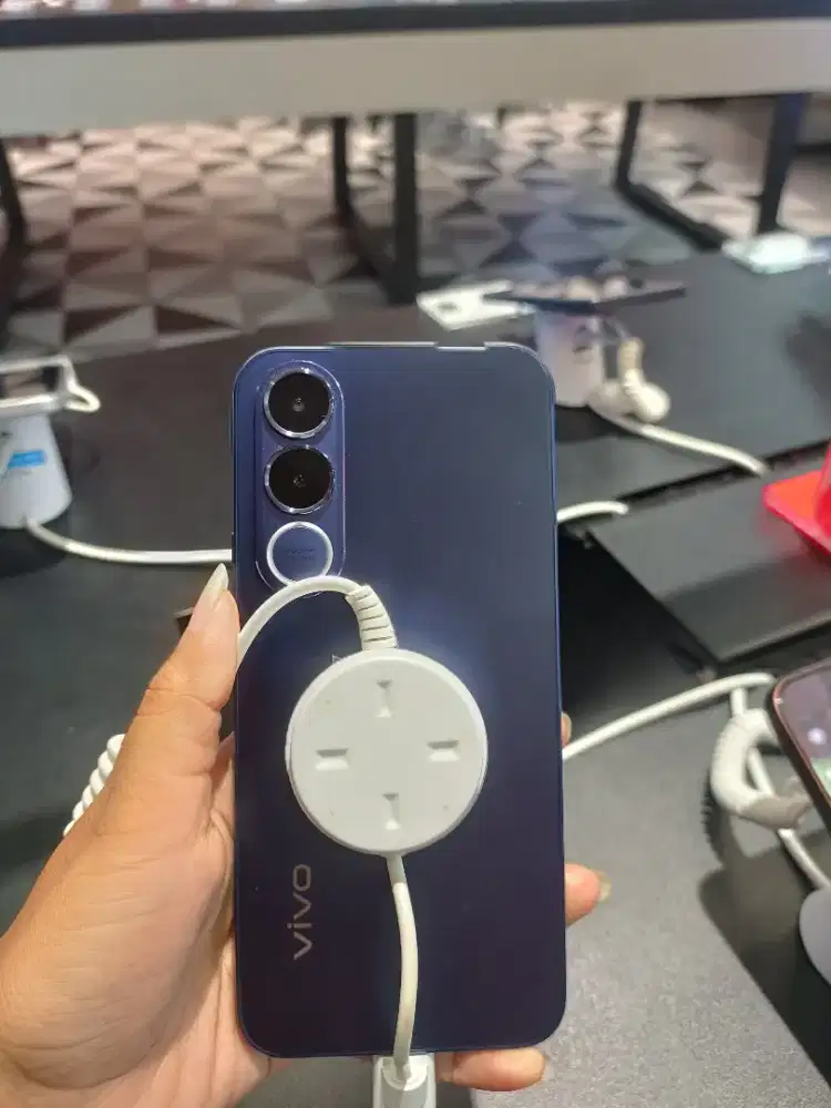 VIVO V70FE Ram 12Gb 256GB Bisa Cicilan Syarat KTP Bunga Rendah