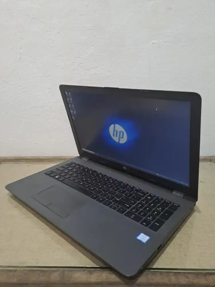 Hp 250 G6 intel core i5 ram 8gb sdh SSD mulus banget (baca deskripsi)