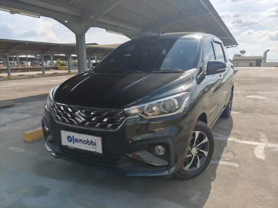 DP MURAH Suzuki Ertiga 1.5 Hybrid SS Bensin-AT 2022 Hitam CHFZB
