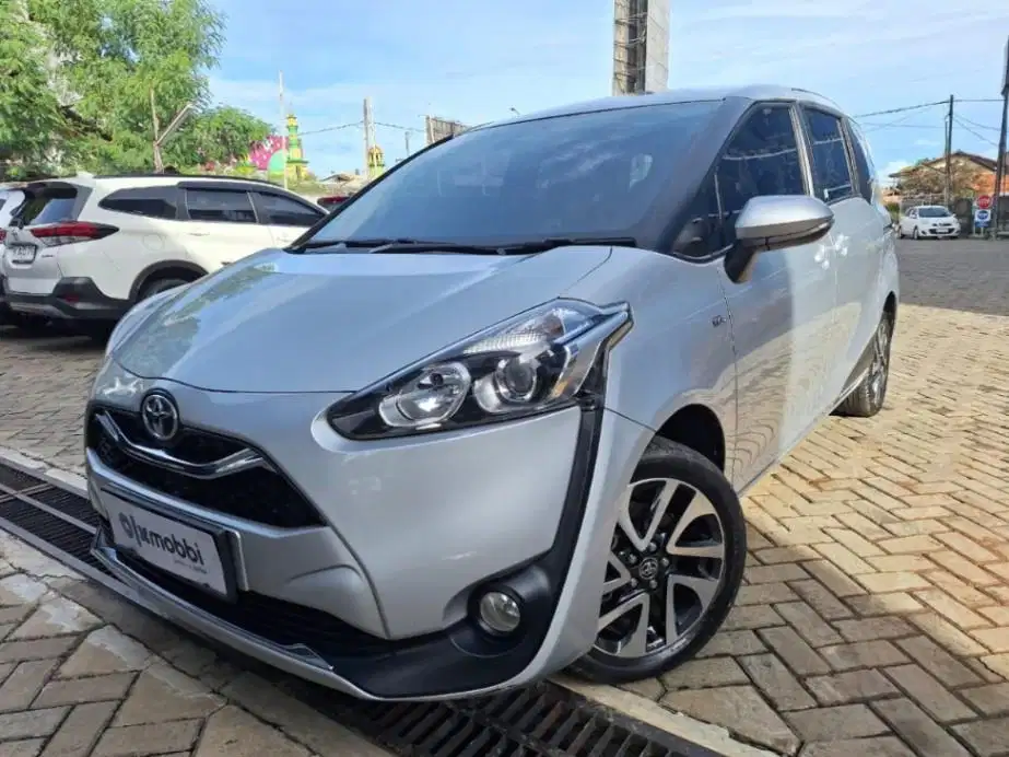 DP RENDAH Toyota Sienta 1.5 V Bensin-AT 2016 SOAS