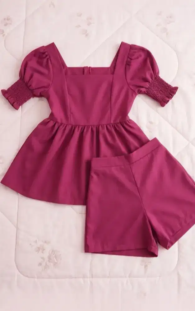 One Set baju merah