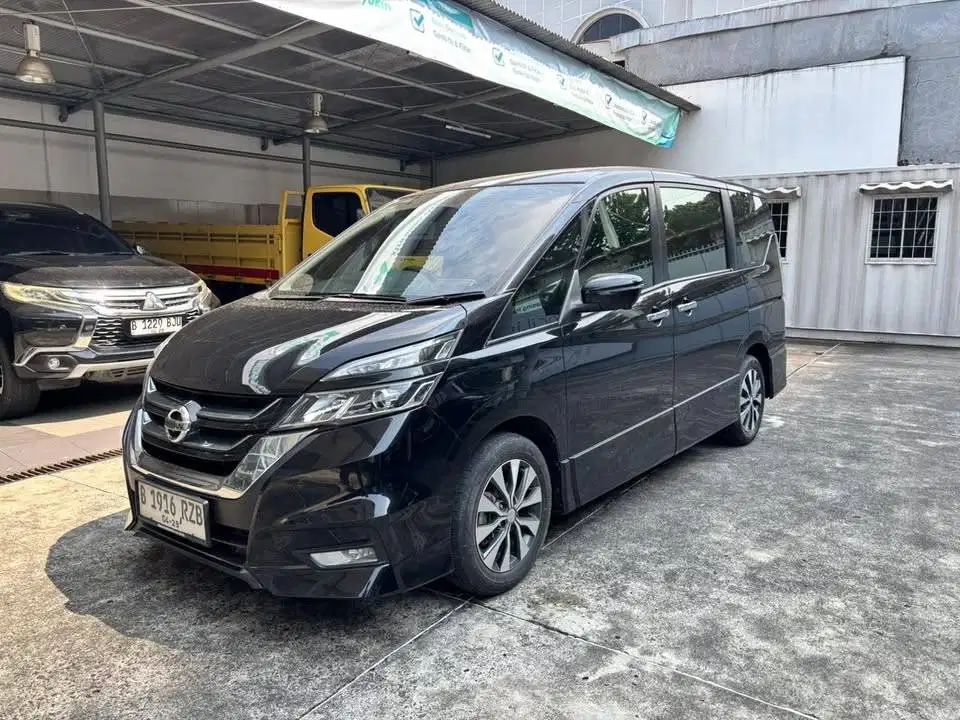 Nissan Serena 2.0 HWS Matic 2023