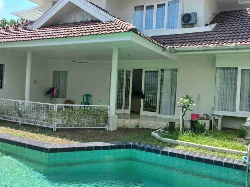 Rumah Mewah Dengan Private Pool Di Lebak Bulus