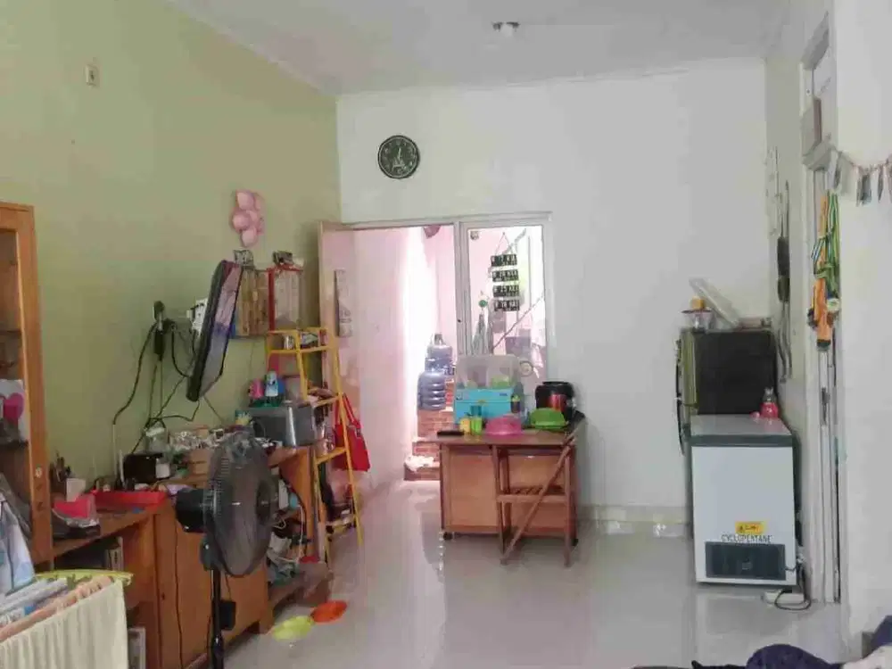 DIJUAL CEPAT RUMAH CANTIK IMPERIAL KELAPA GADING 1 1/4 LANTAI
TERMURAH