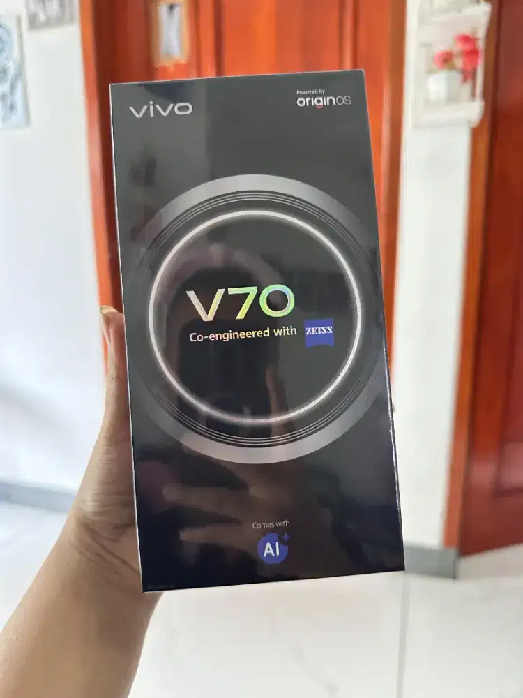 Vivo v70 12+512