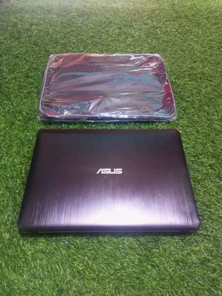 Asus X441U Double VGA 2GB