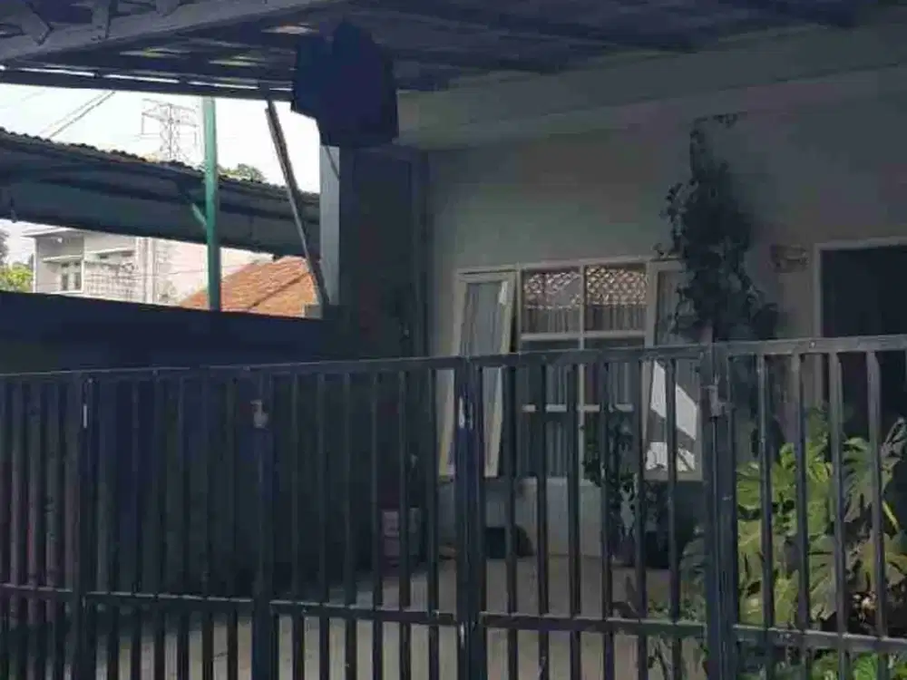 Rumah mungil, cantik bangunan kokoh siap huni dan bebas banjir