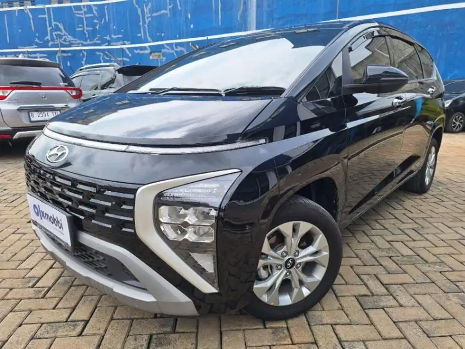 DP RENDAH Hyundai Stargazer 1.5 Trend Essential Bensin-AT 2025 DYJS