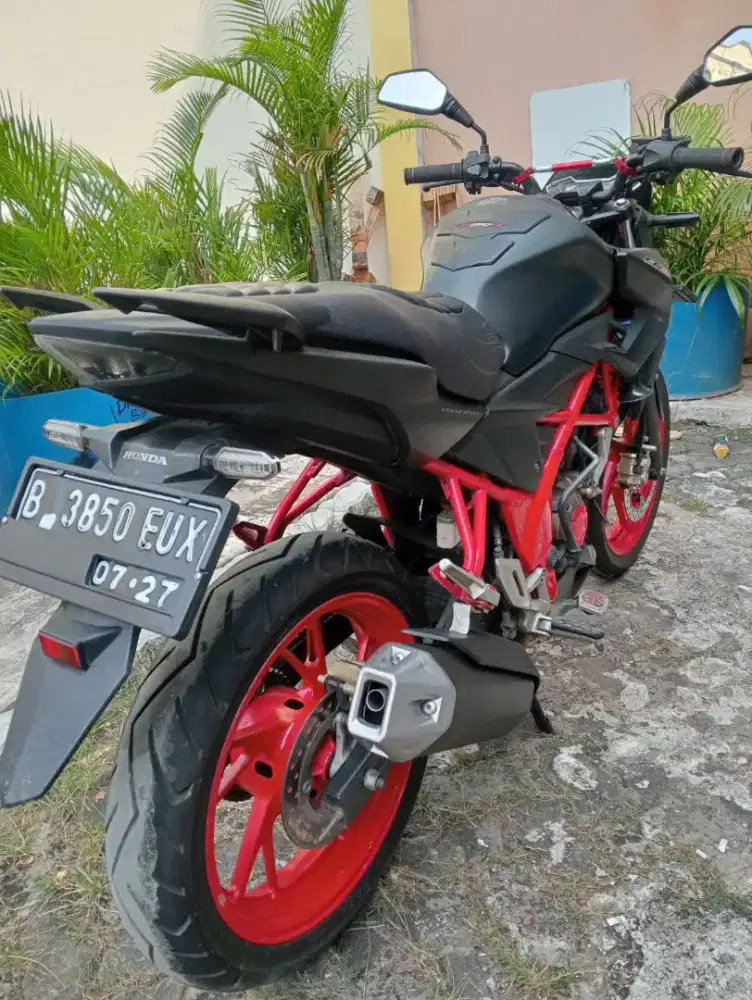 Dijual Cash Honda CB 150 RbTahun 2017