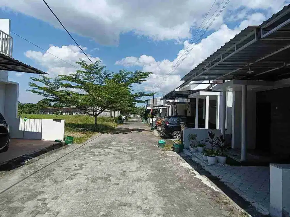 Rumah Mezanine Jati Gatak dekat Stasiun KRL Gawok Sukoharjo
