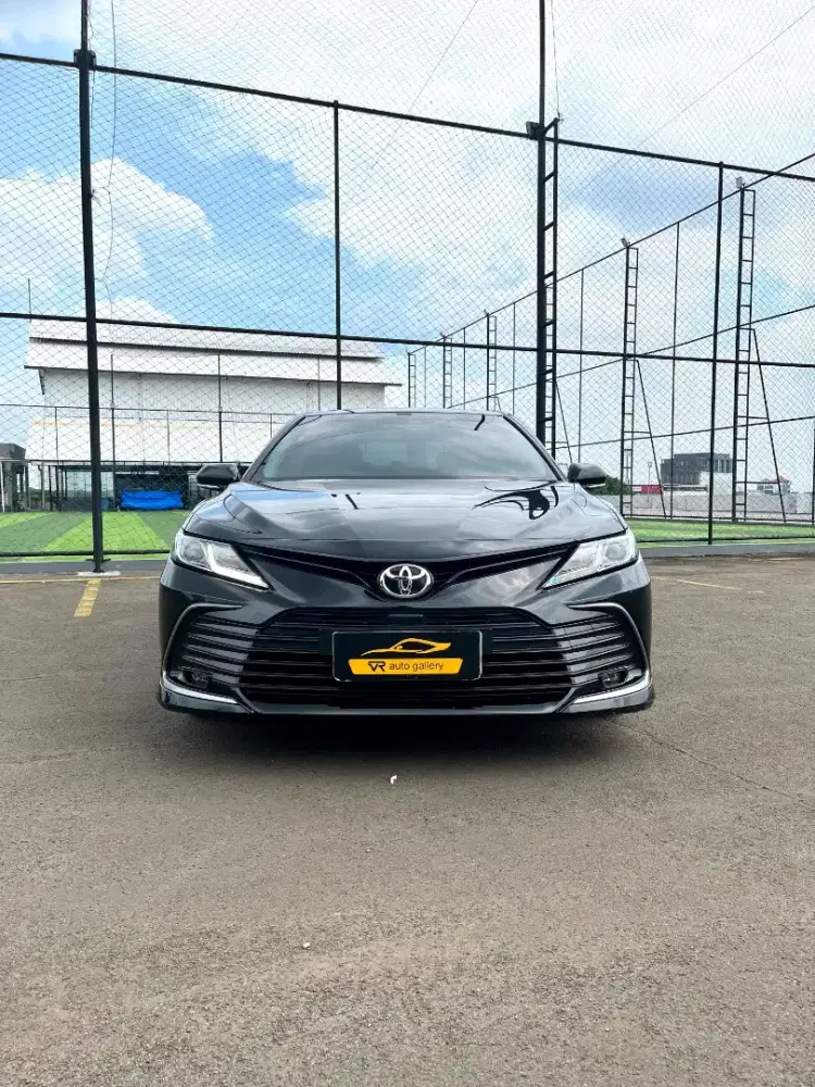 Toyota Camry 2.5 V 2023